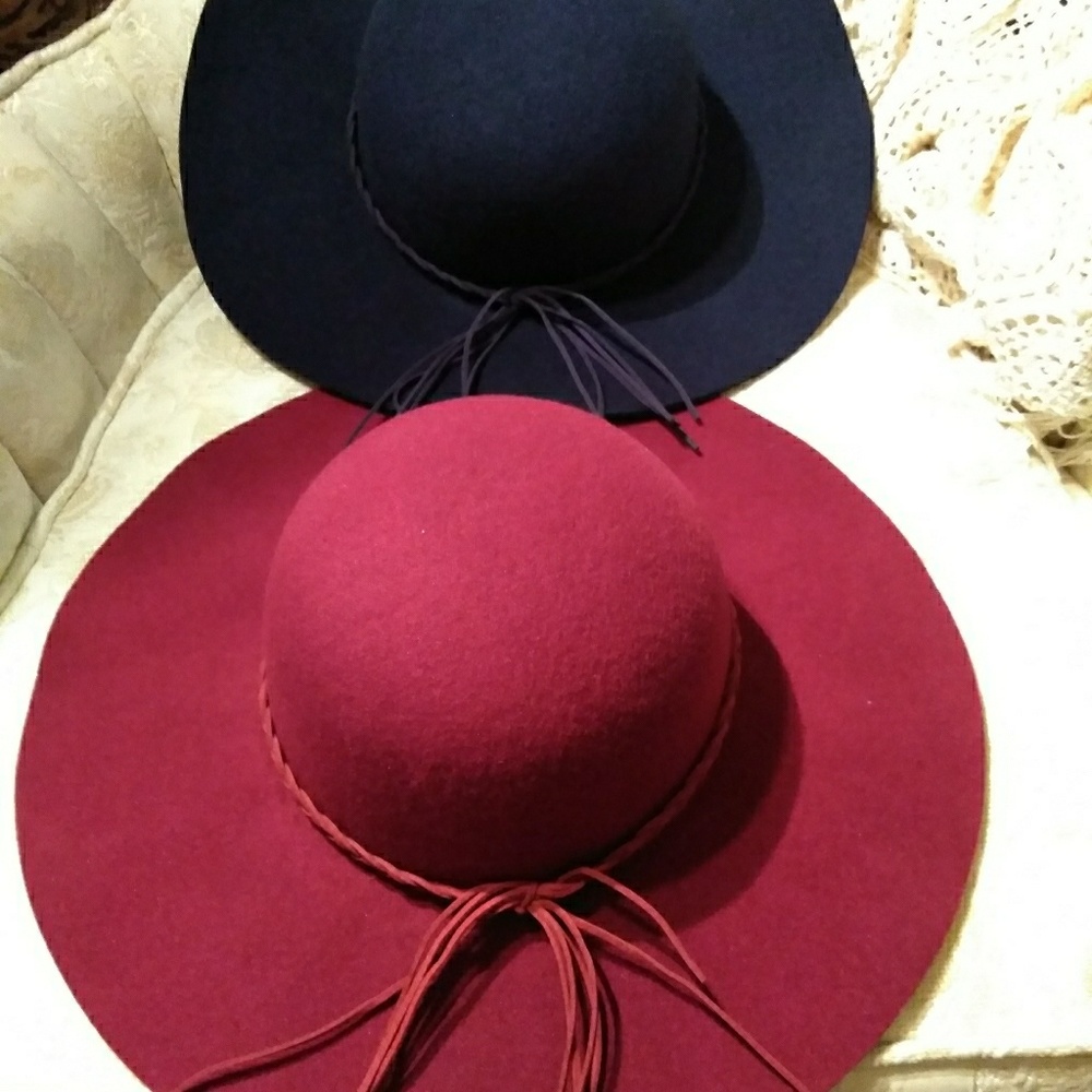 SOLD!!!! CROSS POSTED Hat bundle